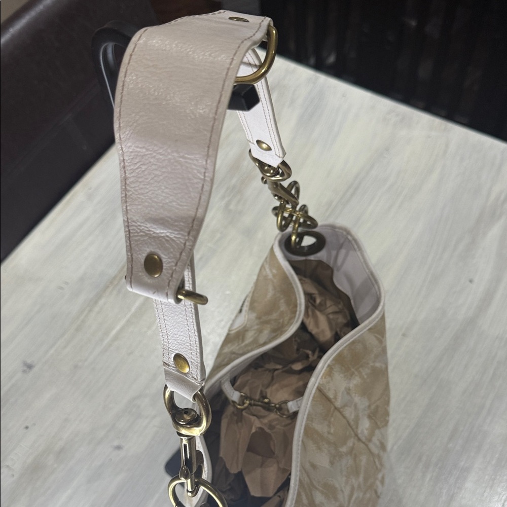 Vintage Coach Cream and White Camo Canvas Shoulder Bag with Suede Tassels - Picture 10 of 14
